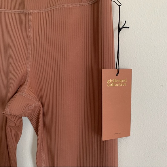 Girlfriend Collective Rye Rib High-Rise Legging - Picture 4 of 5